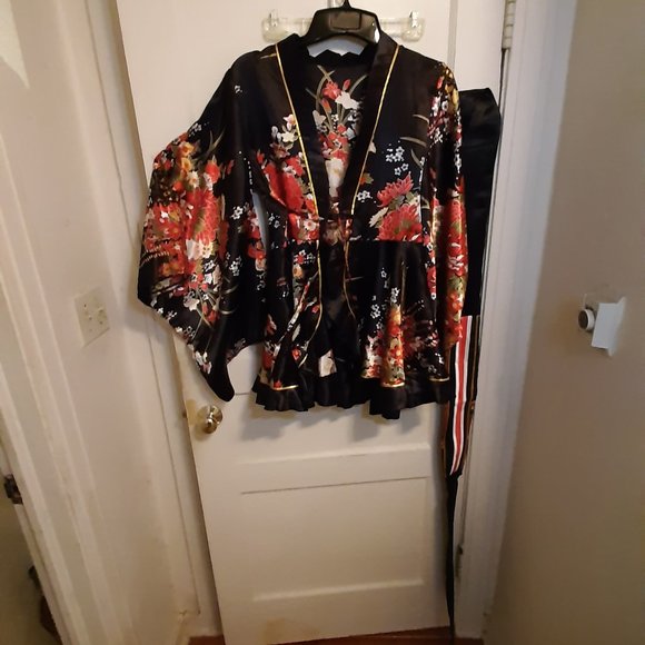 Women's Kimono(no accessories) - Picture 3 of 6